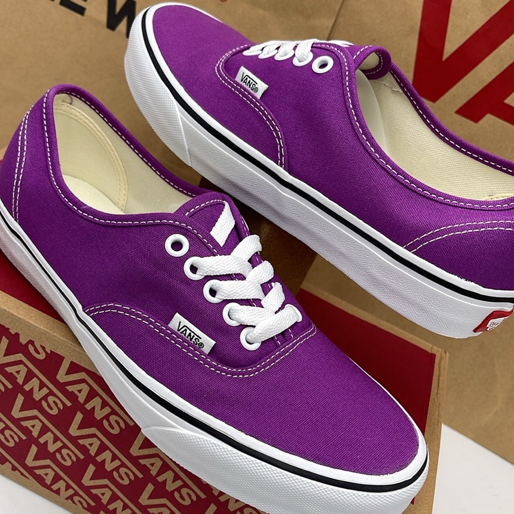 Vans WMNS Purple Canvas Sneakers Waffle Sole Authentic
Color Theory Willow herb - Picture 10 of 16
